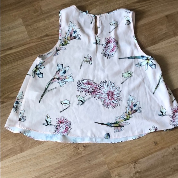 Flowery top pattern - Picture 5 of 6